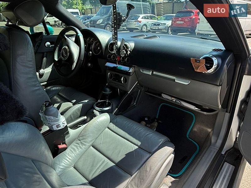 Купе Audi TT 2003 в Киеве фото 8 Купе Audi TT 2003 в Киеве
