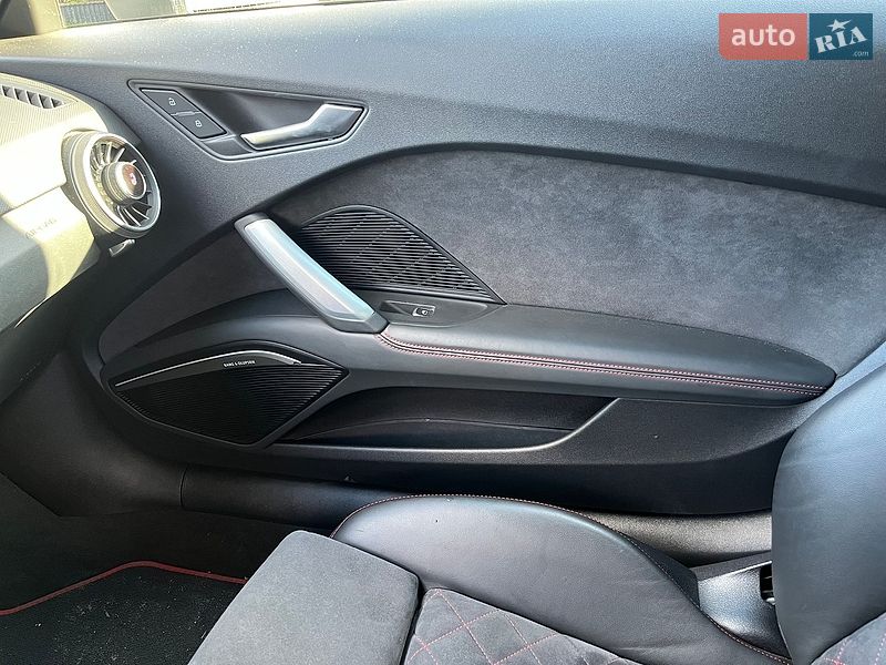 Родстер Audi TT 2022 в Києві
