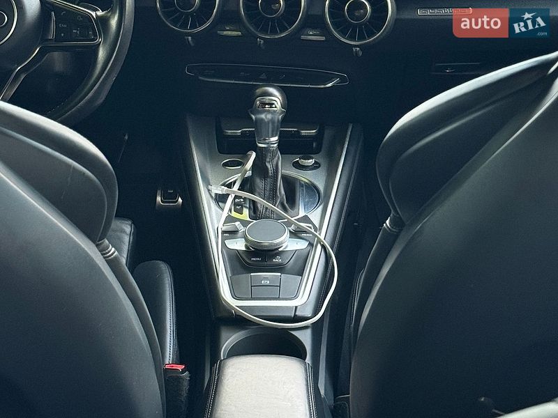 Купе Audi TT 2016 в Киеве фото 10 Купе Audi TT 2016 в Киеве