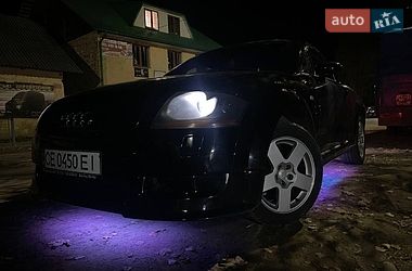 Купе Audi TT 1998 в Путилі