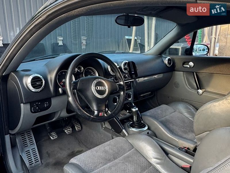 Купе Audi TT 1998 в Путилі