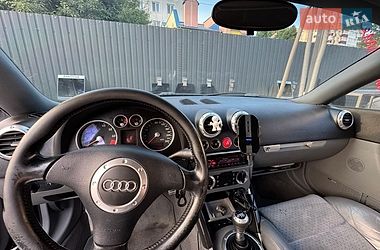 Купе Audi TT 1998 в Путилі