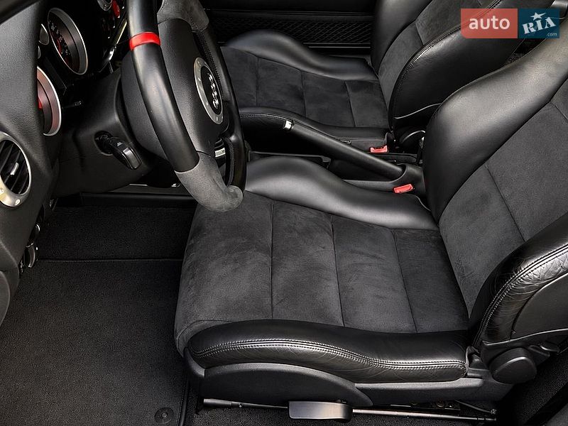 Купе Audi TT 2002 в Киеве фото 19 Купе Audi TT 2002 в Киеве