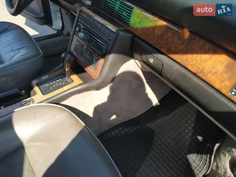 Седан Audi V8 1989 в Черкассах