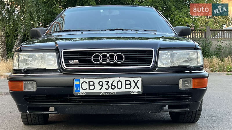 Седан Audi V8 1989 в Чернигове