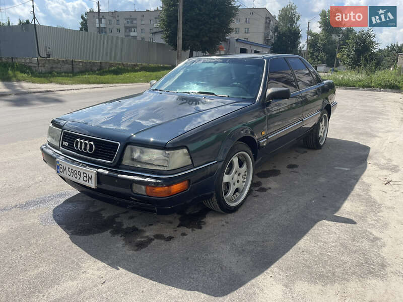 Седан Audi V8 1990 в 