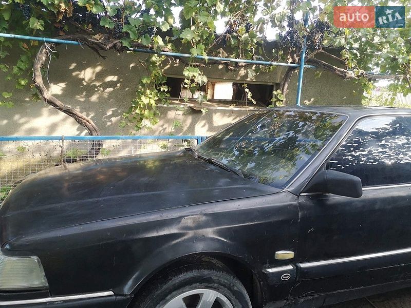 Седан Audi V8 1992 в Болграді