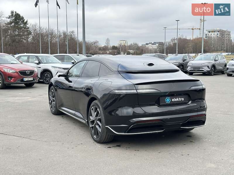 Фастбэк Avatr 06 2025 в Львове фото 25 Фастбэк Avatr 06 2025 в Львове