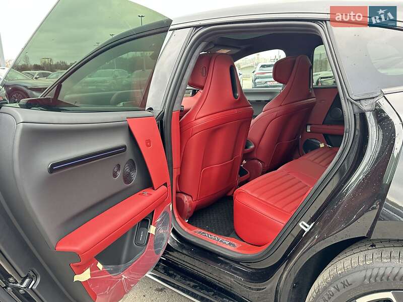 Фастбэк Avatr 06 2025 в Львове фото 38 Фастбэк Avatr 06 2025 в Львове