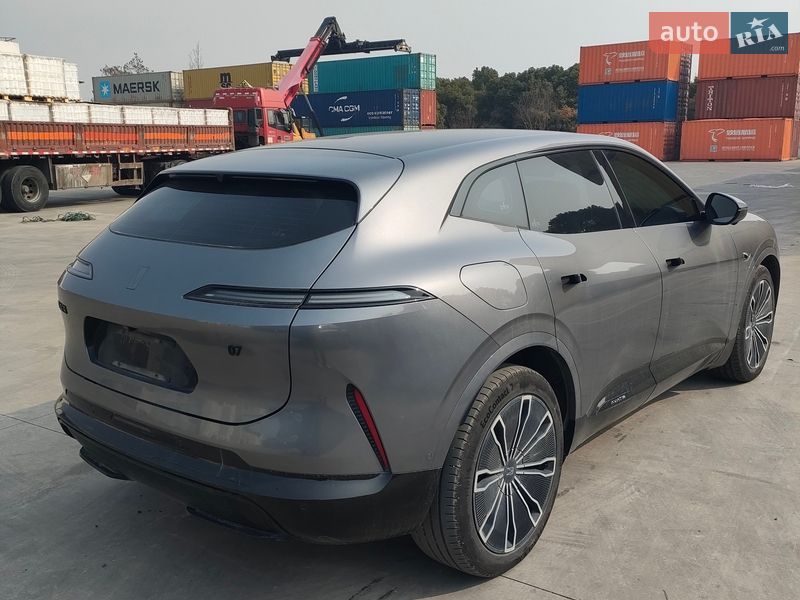 Ліфтбек Avatr 07 2024 в Києві фото 6 Ліфтбек Avatr 07 2024 в Києві