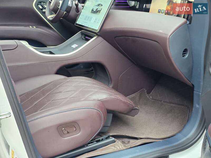 Позашляховик / Кросовер Avatr 11 2024 в Києві фото 13 Позашляховик / Кросовер Avatr 11 2024 в Києві