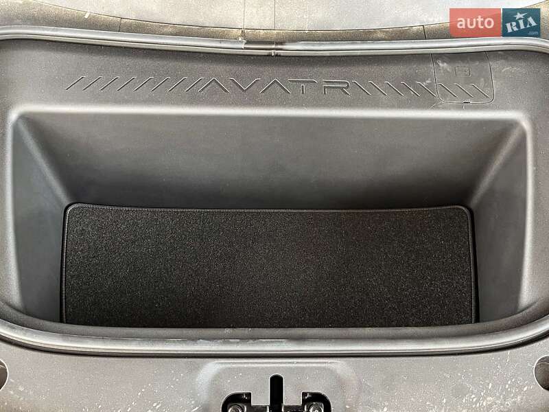 Седан Avatr 12 2024 в Дніпрі