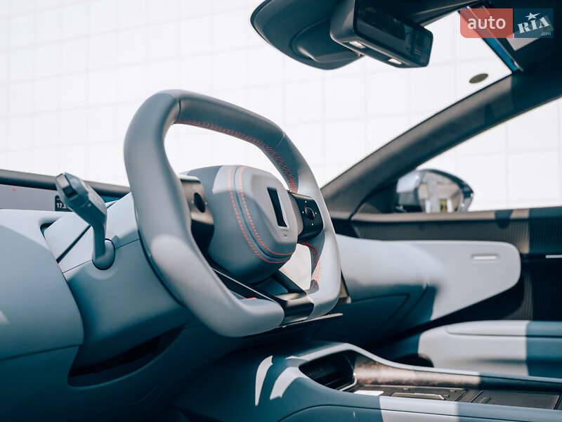 Лифтбек Avatr 12 2024 в Киеве