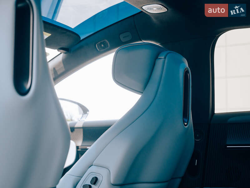 Лифтбек Avatr 12 2024 в Киеве