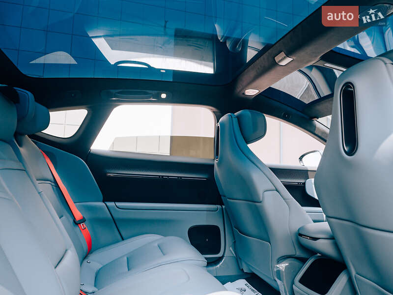 Лифтбек Avatr 12 2024 в Киеве