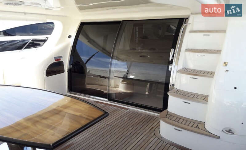 Моторная яхта Azimut 68 2001 в Киеве