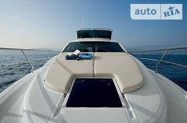 Моторна яхта Azimut Bennetti 2013 в 