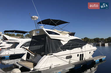 Моторна яхта Azimut Flybridge-Range 2011 в 