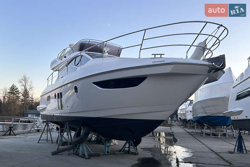 Моторна яхта Azimut Flybridge-Range 2011 в Києві фото 23 Моторна яхта Azimut Flybridge-Range 2011 в Києві