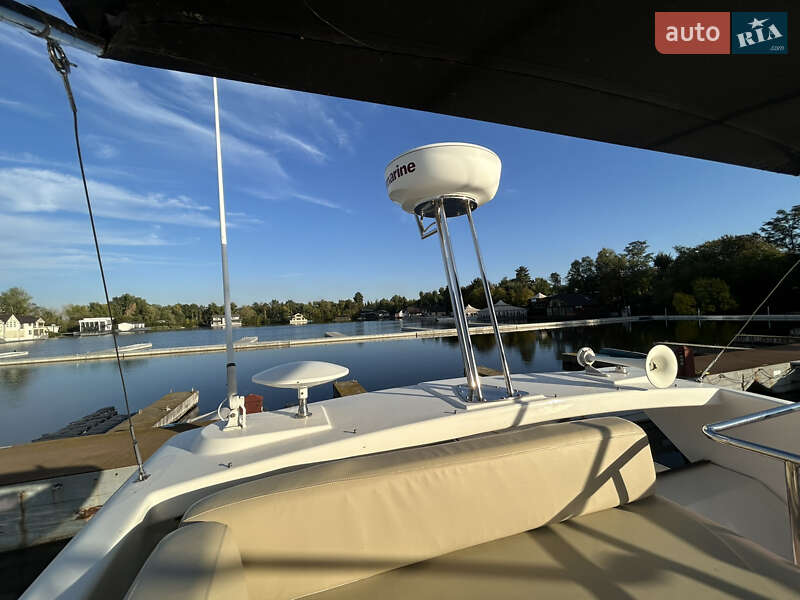 Моторна яхта Azimut Flybridge-Range 2011 в Києві фото 33 Моторна яхта Azimut Flybridge-Range 2011 в Києві