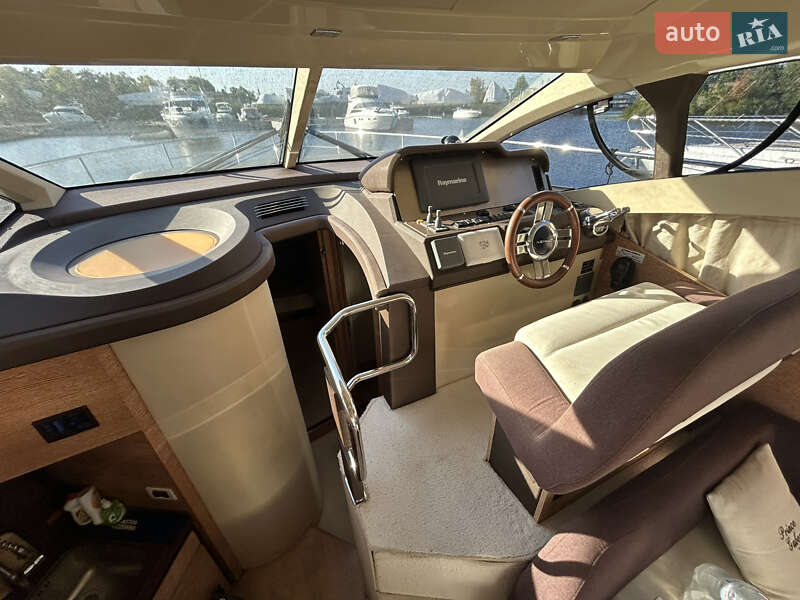Моторна яхта Azimut Flybridge-Range 2011 в Києві фото 49 Моторна яхта Azimut Flybridge-Range 2011 в Києві