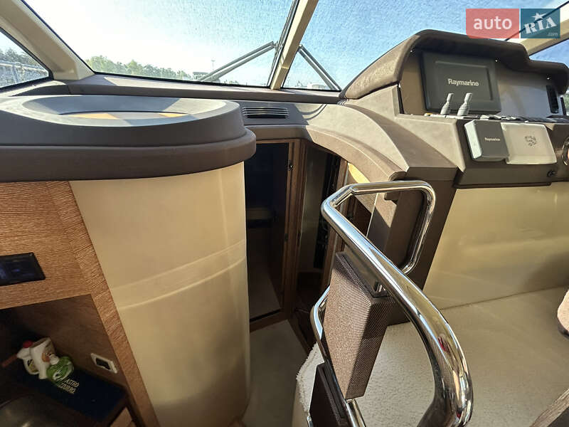 Моторна яхта Azimut Flybridge-Range 2011 в Києві фото 51 Моторна яхта Azimut Flybridge-Range 2011 в Києві