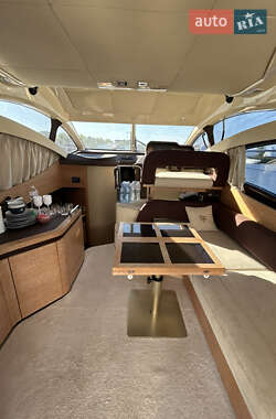 Моторна яхта Azimut Flybridge-Range 2011 в 
