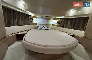 Моторна яхта Azimut Flybridge-Range 2011 в 