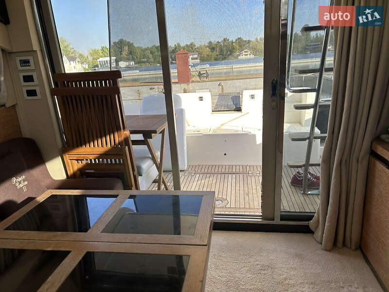 Моторна яхта Azimut Flybridge-Range 2011 в Києві фото 67 Моторна яхта Azimut Flybridge-Range 2011 в Києві