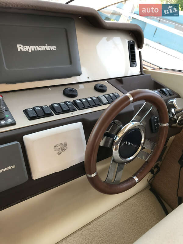Моторна яхта Azimut Flybridge-Range 2011 в Києві фото 74 Моторна яхта Azimut Flybridge-Range 2011 в Києві