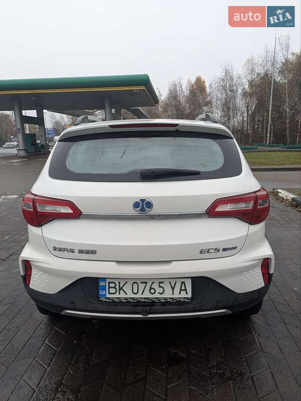 Внедорожник / Кроссовер BAIC EC5 2019 в Ровно фото 8 Внедорожник / Кроссовер BAIC EC5 2019 в Ровно