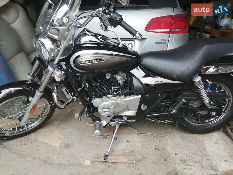 Мотоцикл Круізер Bajaj Avenger 2022 в 