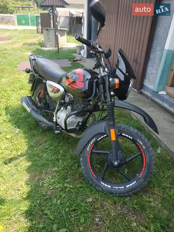 Bajaj Boxer X150 2023