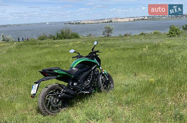 Мотоцикл Без обтекателей (Naked bike) Bajaj Dominar 400 2019 в 