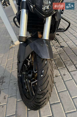 Мотоцикл Без обтекателей (Naked bike) Bajaj Dominar 400 2020 в 