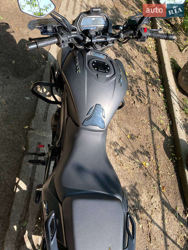Мотоцикл Спорт-туризм Bajaj Dominar 400 2024 в Ромнах