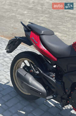 Мотоцикл Классік Bajaj Dominar 400 2018 в 