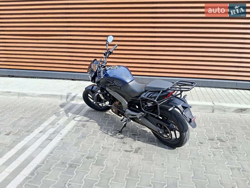 Мотоцикл Без обтекателей (Naked bike) Bajaj Dominar 400 2017 в Вышгороде