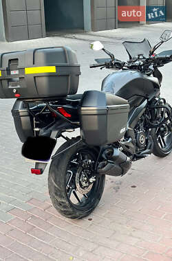 Мотоцикл Туризм Bajaj Dominar 400 2023 в 