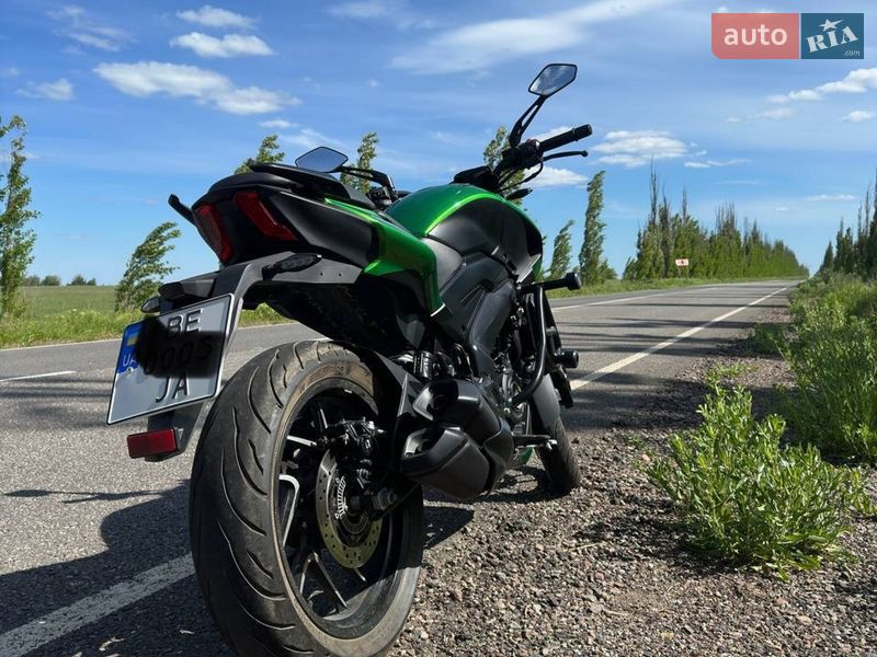 Мотоцикл Без обтекателей (Naked bike) Bajaj Dominar 400 2019 в Николаеве