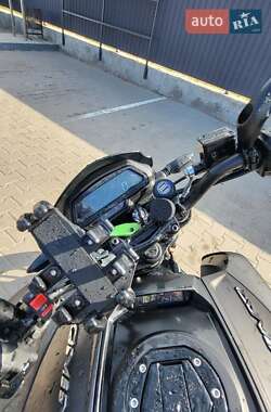 Мотоцикл Без обтекателей (Naked bike) Bajaj Dominar D400 2020 в 