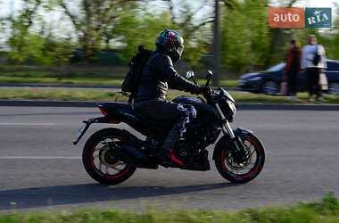 Мотоцикл Без обтекателей (Naked bike) Bajaj Dominar D400 2020 в 