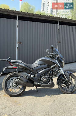 Мотоцикл Без обтекателей (Naked bike) Bajaj Dominar D400 2024 в 