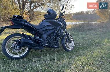 Мотоцикл Без обтекателей (Naked bike) Bajaj Dominar D400 2018 в 