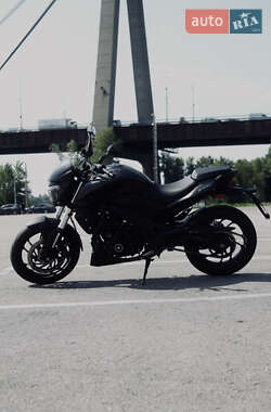 Мотоцикл Без обтекателей (Naked bike) Bajaj Dominar D400 2020 в 