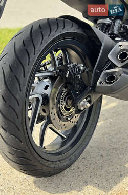 Мотоцикл Без обтекателей (Naked bike) Bajaj Dominar D400 2023 в 