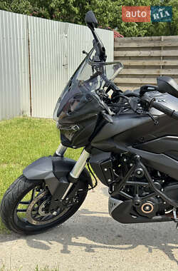 Мотоцикл Без обтекателей (Naked bike) Bajaj Dominar D400 2023 в 