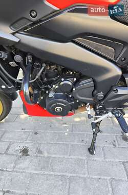 Мотоцикл Классик Bajaj Dominar D400 2018 в 