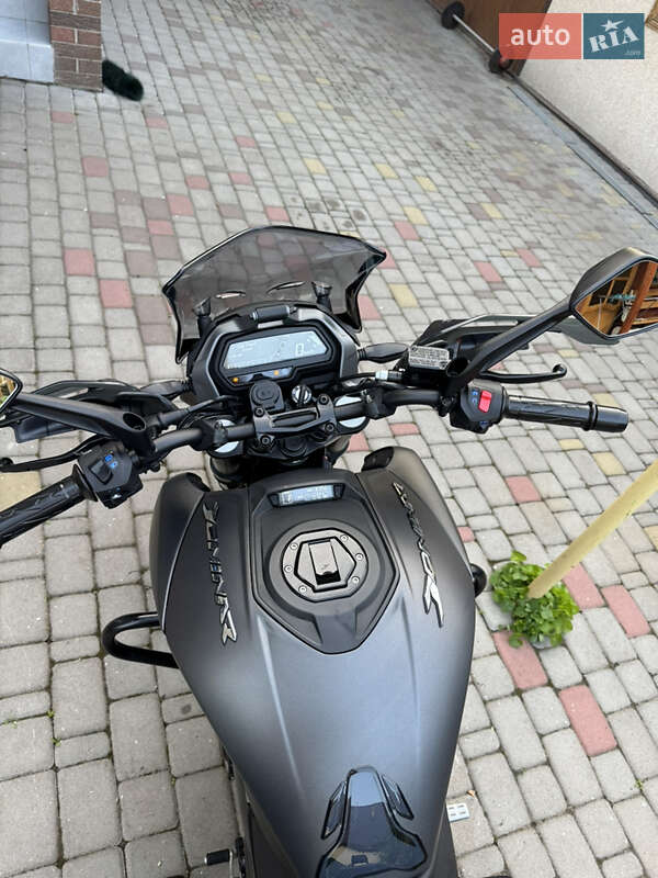 Мотоцикл Без обтекателей (Naked bike) Bajaj Dominar D400 2024 в Бобровице