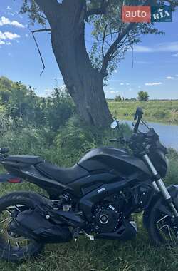 Мотоцикл Без обтекателей (Naked bike) Bajaj Dominar D400 2024 в 